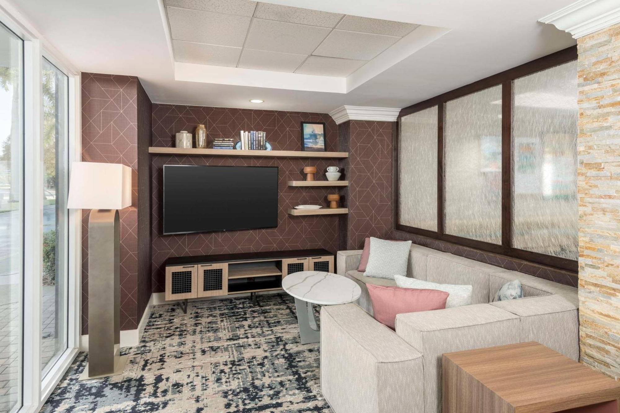 Homewood Suites Miami Airport/Blue Lagoon Eksteriør billede